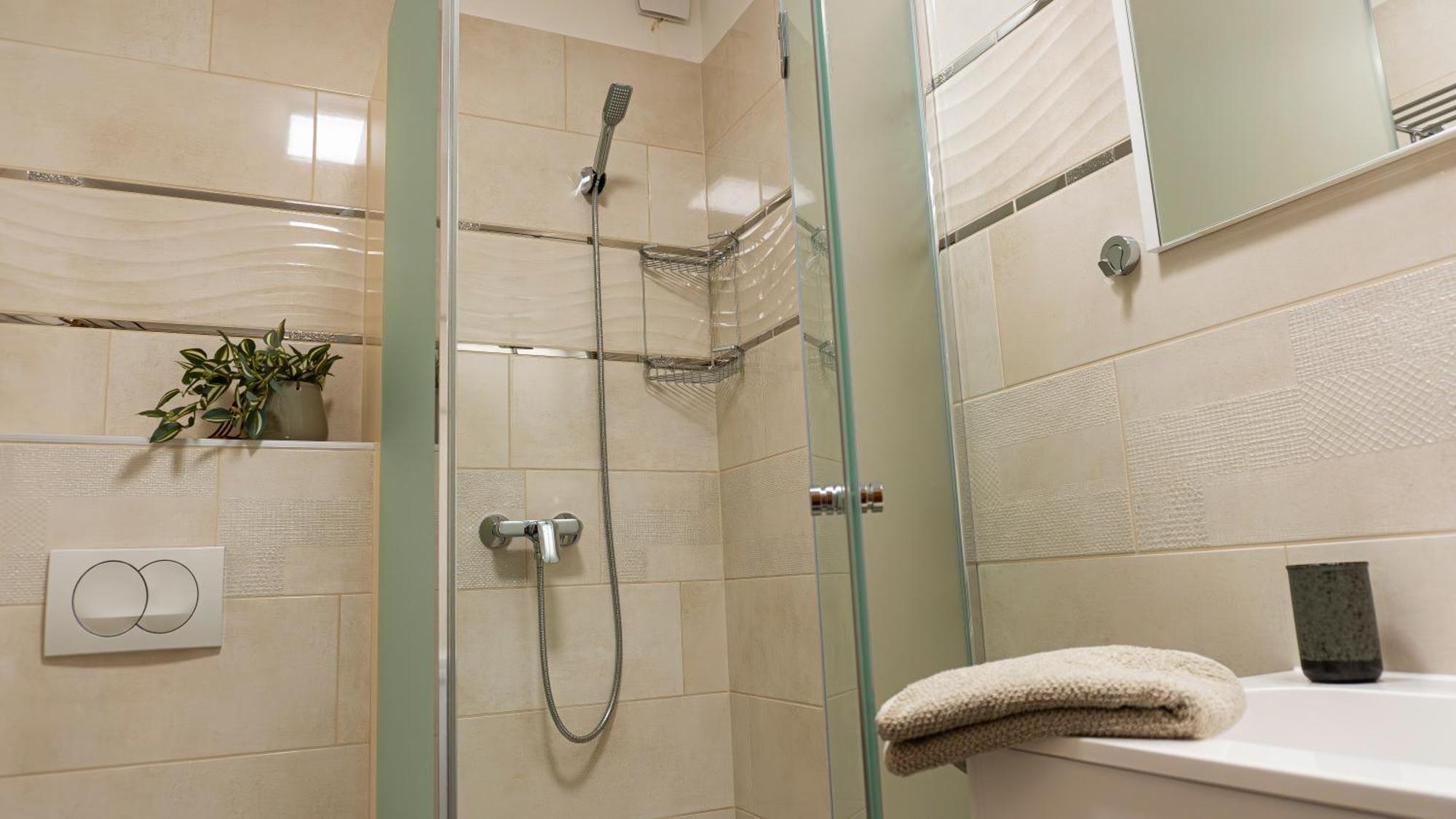 Thermal Irisz Apartman Kiskunhalas Exterior foto